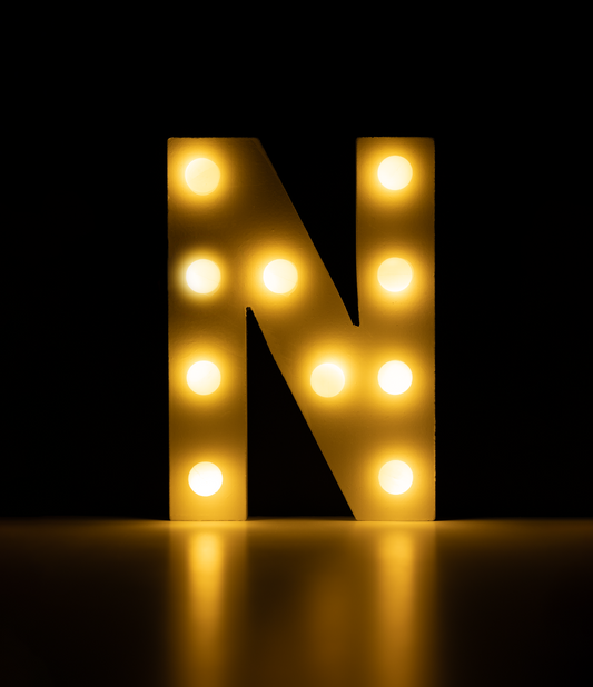 Licht Letter N