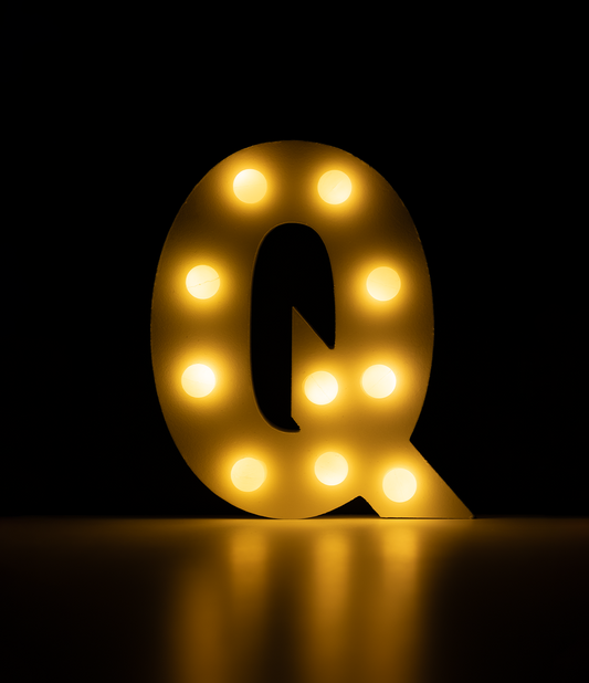 Licht Letter Q