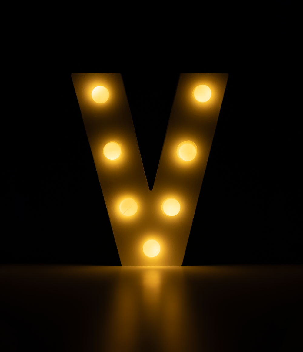 Licht Letter V