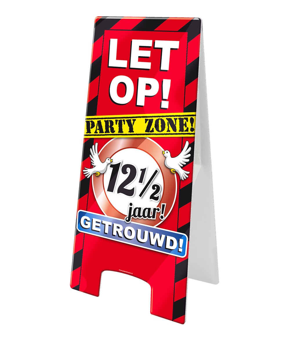 Warning sign 12 en een half jaar getrouwd